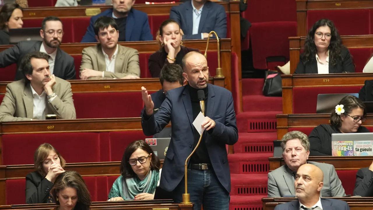 Във Франция предстоят трудни преговори за бюджета на страната