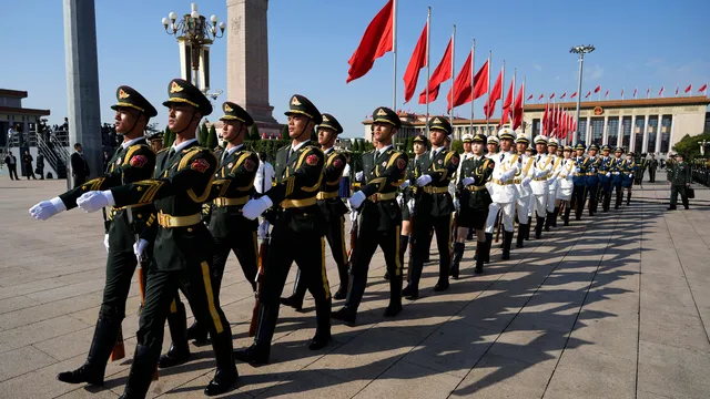 Китай с „решителни мерки“ след голяма оръжейна сделка между САЩ и Тайван