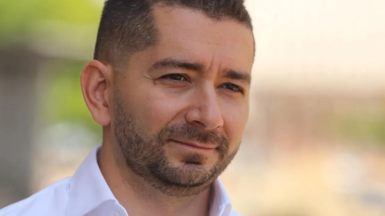 Слави Василев: Беше видно, че водещите на "Тази сутрин" симпатизираха повече на ПП, отколкото на МЕЧ