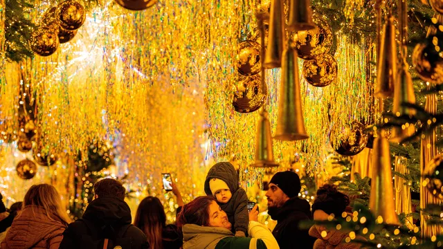 Скъпа Коледа в Румъния: по-малко в количката, повече сметки