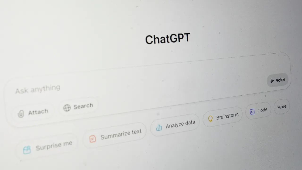 Превръща ли се ChatGPT в новия личен лекар?