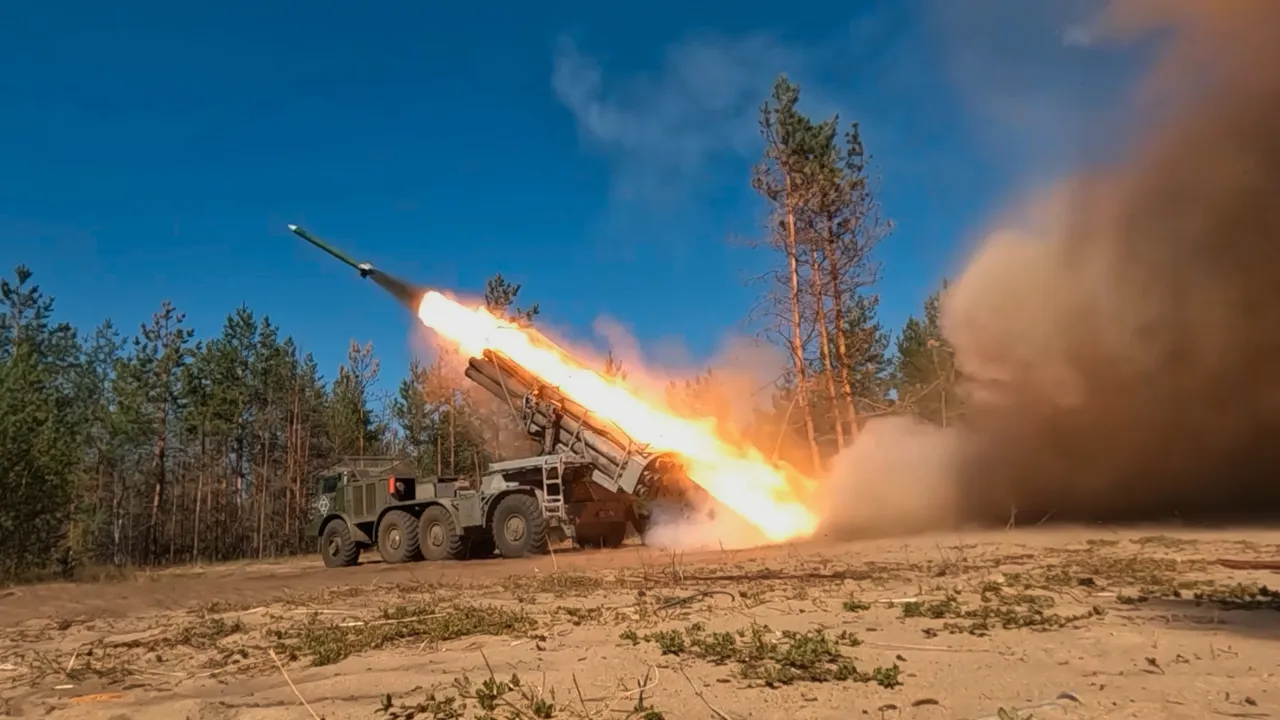 Иран е провел ракетни учения в няколко града