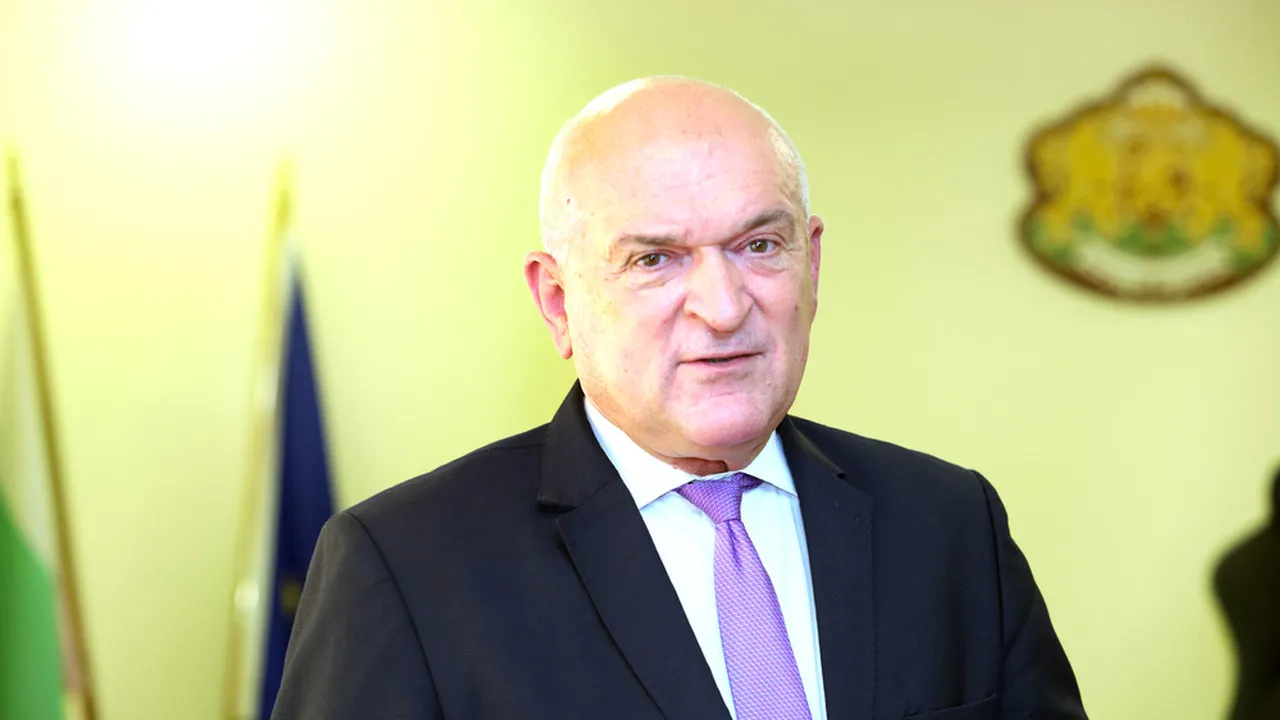 10% съкращения в Сметната палата и нови условия за млади одитори