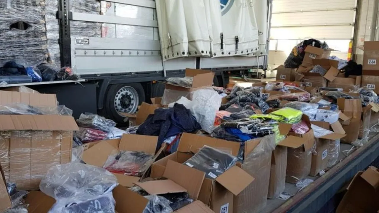 На "Капитан Андреево" задържаха над 25 000 „маркови“ стоки