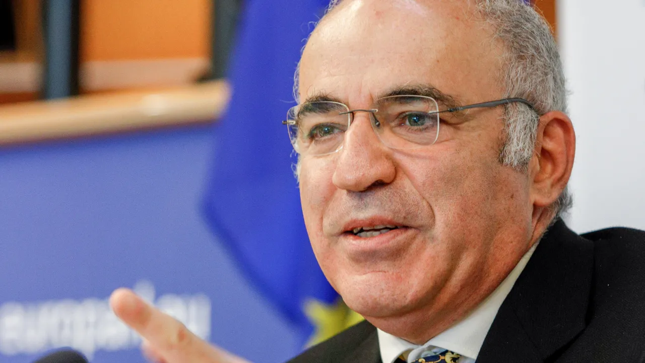 Световният шахматист Гари Каспаров е арестуван... задочно в родината си