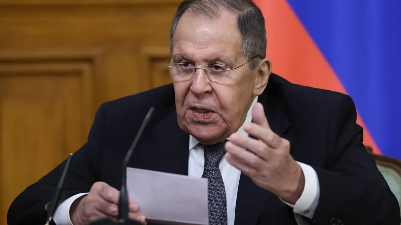 Лавров: В случай на изостряне на ситуацията в Тайванския проток Русия ще подкрепи Китай