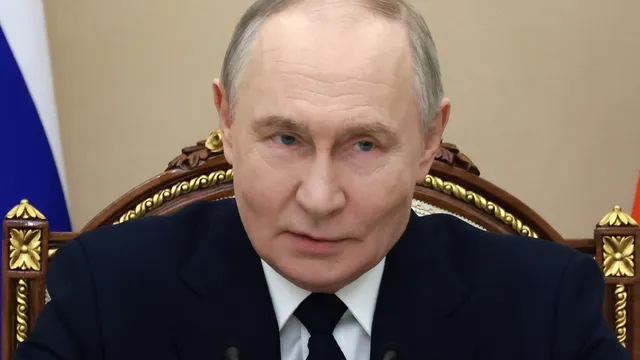 Путин с Новогодишна реч в Кремъл, в Камчатка вече е 2026-а година