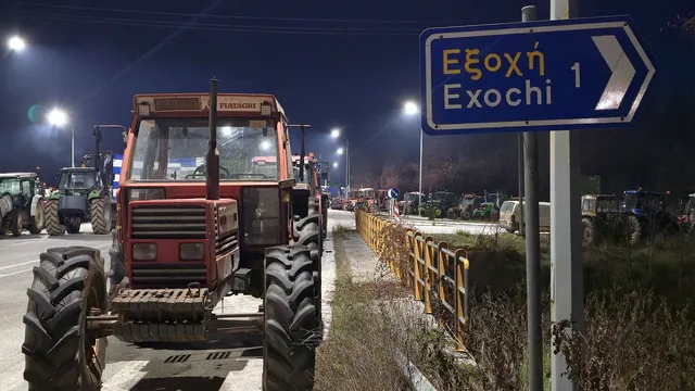 Движението за тирове през ГКПП "Илинден - Ексохи" отново е спряно