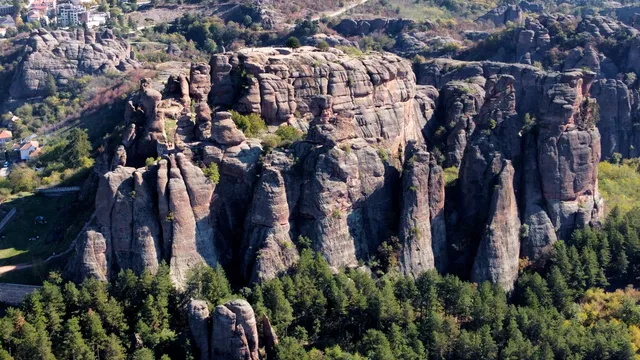 Дете е паднало от скала край пловдивско село