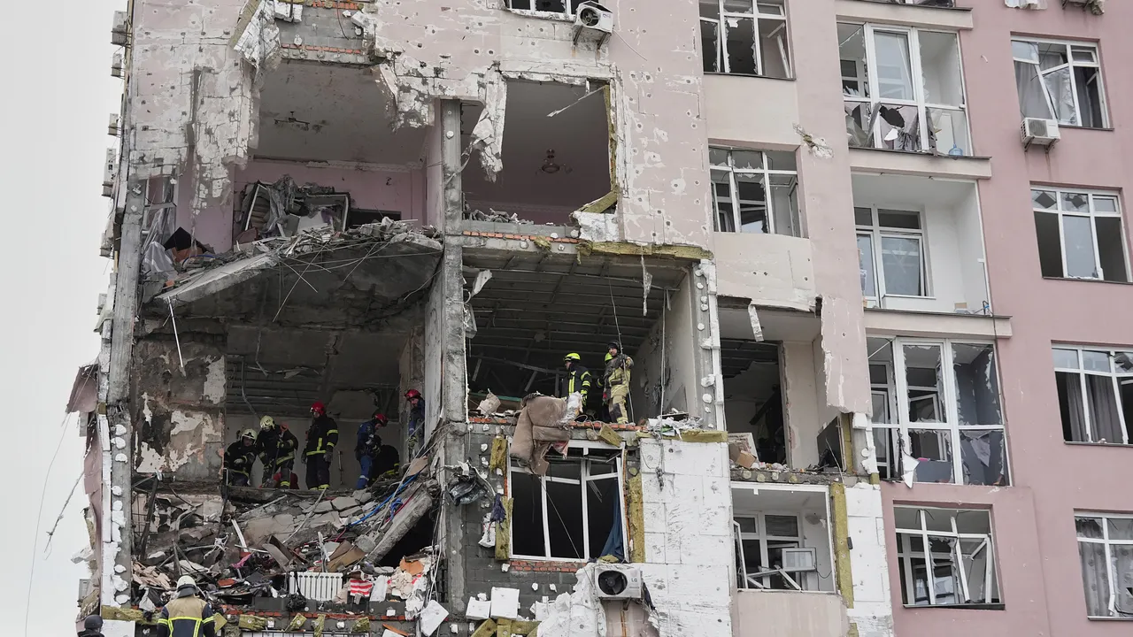 Руски ракети поразиха жилищна сграда в Харков