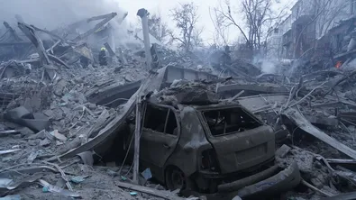 Поне 6 души са загинали след нова вълна от руски удари по Украйна