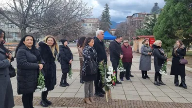 Дупница почете жертвите от американските бомбардировки през 1944 г. над града