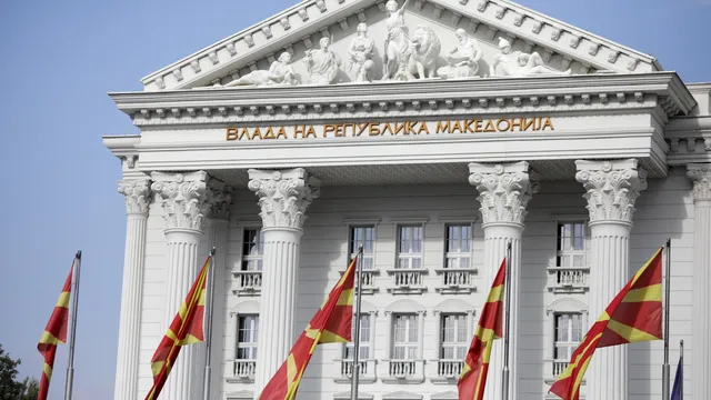 България като вътрешнополитическо оръжие в Скопие: Опозицията обвинява властта в блокиране на пътя към ЕС