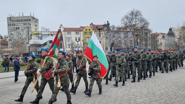 На Богоявление осветиха бойните знамена в Плевен