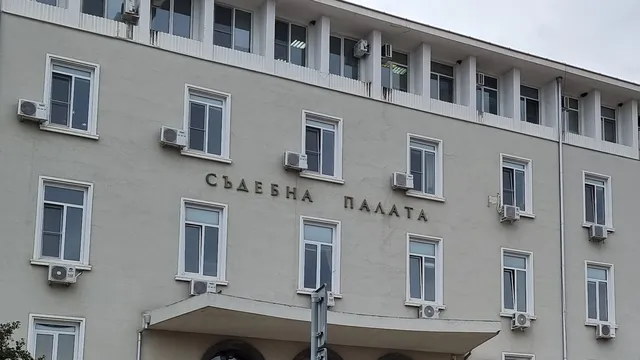 Син заплашил баща си с убийство, ако не му припише къщата си