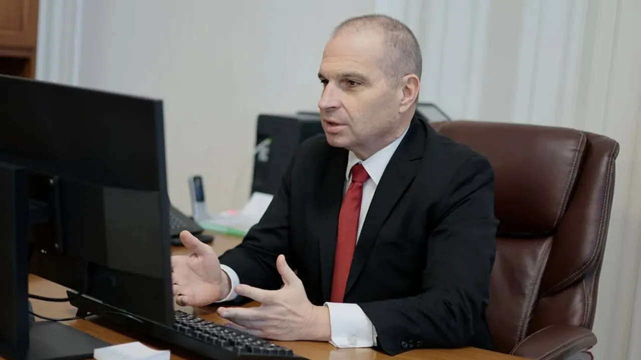 Заради блокадата на границата: Караджов проведе телефонен разговор с гръцкия си колега Христос Димас