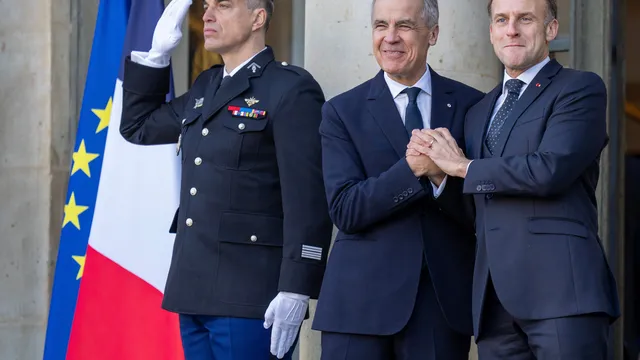 Париж подготвя план за реакция, ако САЩ се опитат да завземат Гренландия