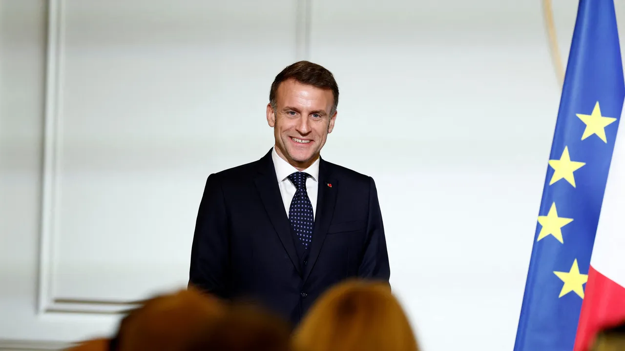 Флориан Филипо призова за отстраняването на Макрон заради позицията му за Украйна