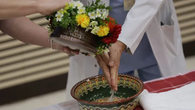 Бабинден е!