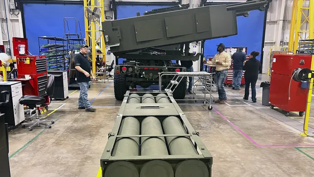 Тръмп предлага рекорден военен бюджет от 1,5 трилиона долара и предупреждава отбранителната индустрия