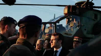 Лондон и Париж планират ограничено военно присъствие в Украйна при евентуално мирно споразумение
