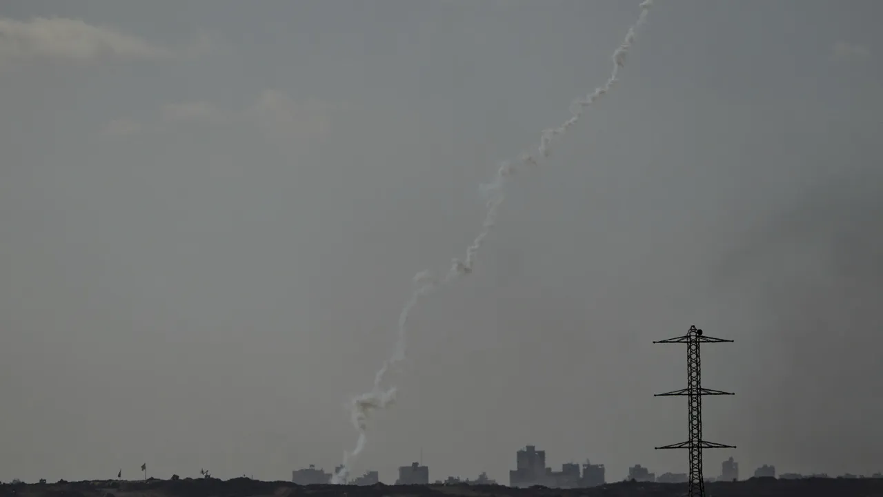 Израелската армия съобщава за удар по ракетна площадка край град Газа