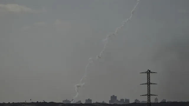 Израелската армия съобщава за удар по ракетна площадка край град Газа