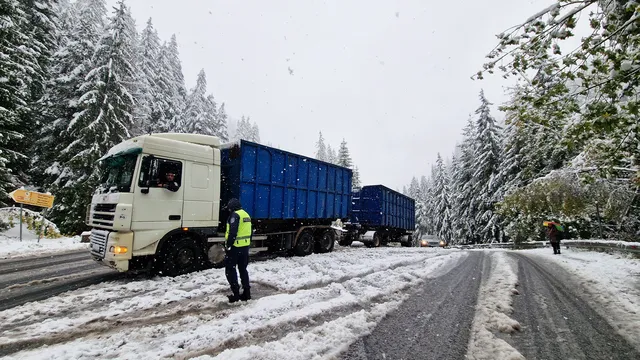 Проходът Шипково-Рибарица е затворен за камиони над 12 тона