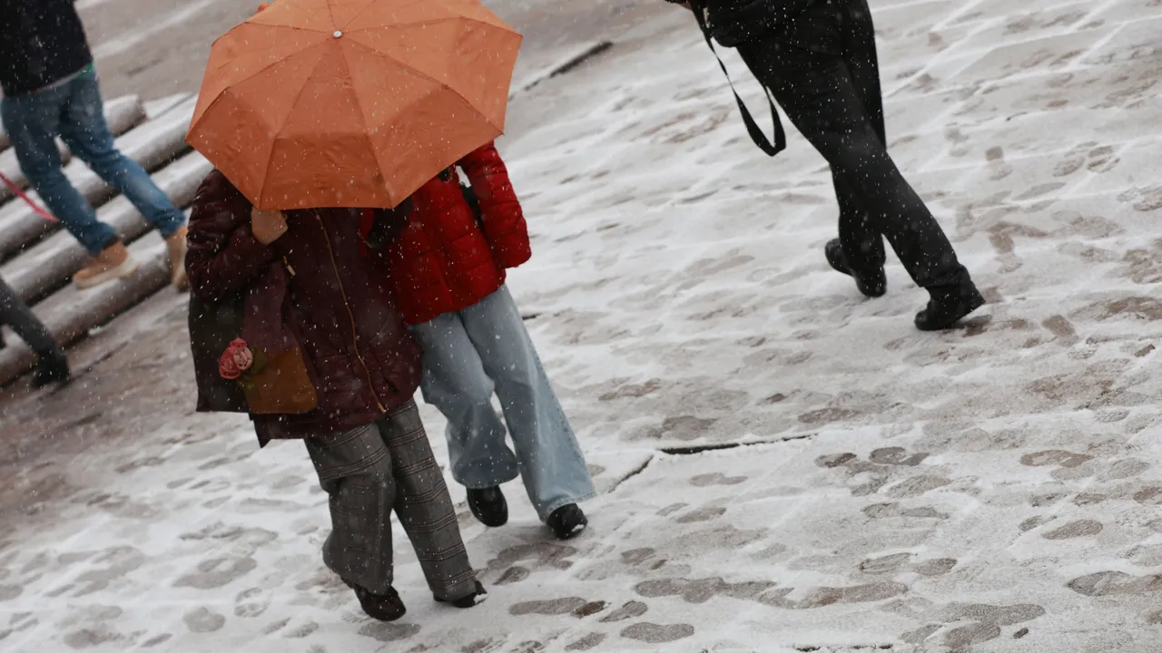 Заледената София: Стотици граждани са посетили "Пирогов", някои са оставени за оперативно лечение