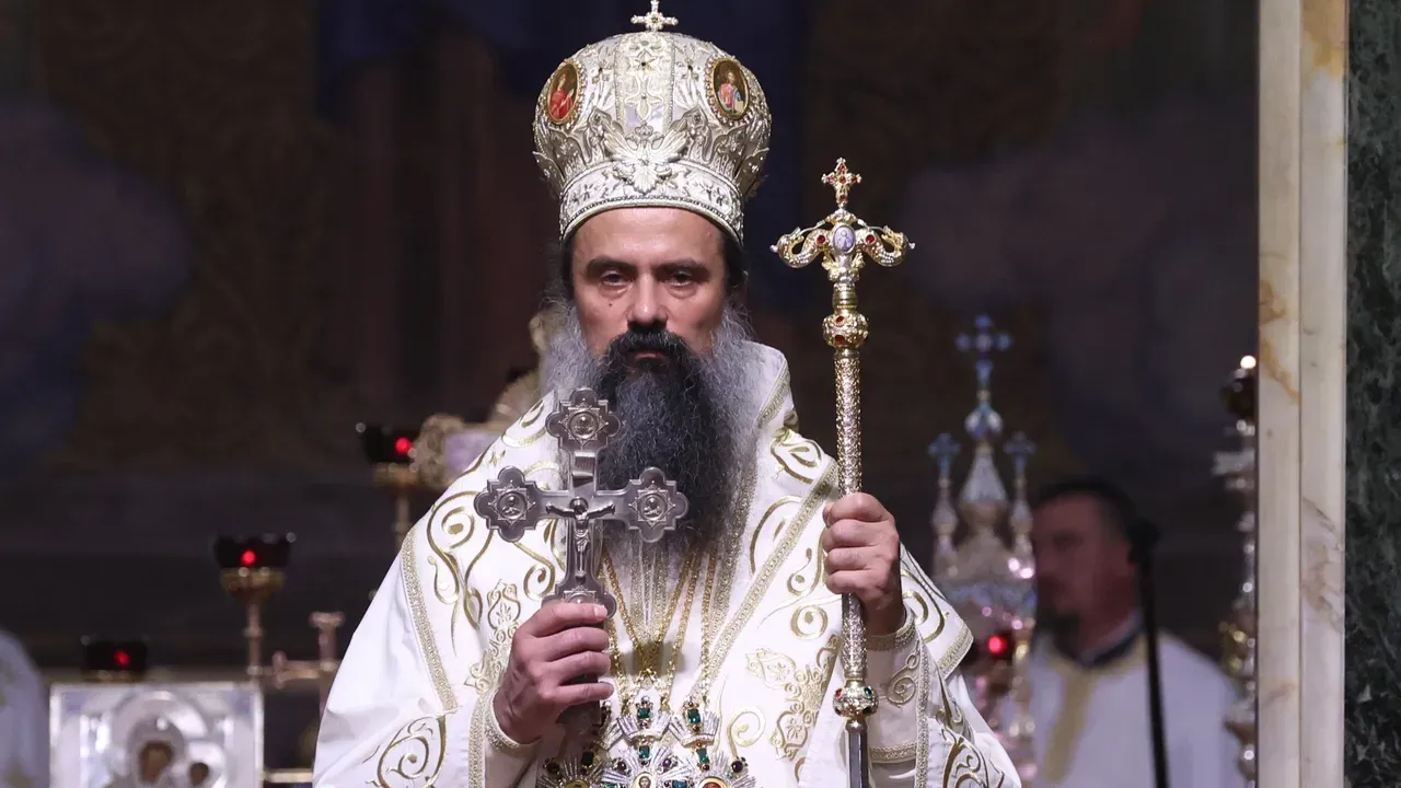 Патриарх Даниил: Новата година започва с молитва и мир