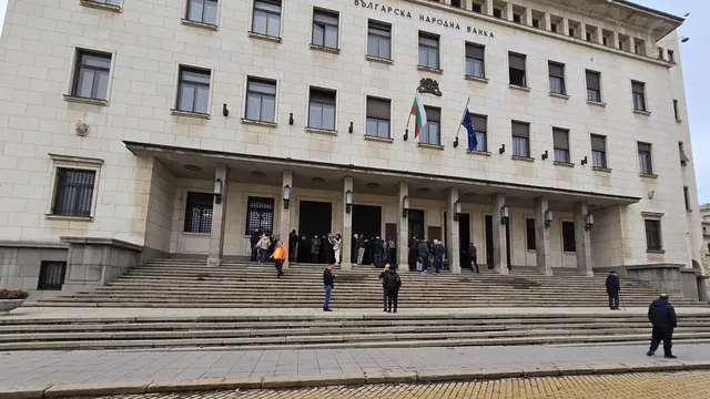 БНБ работи извънредно за обмяна на левове в евро