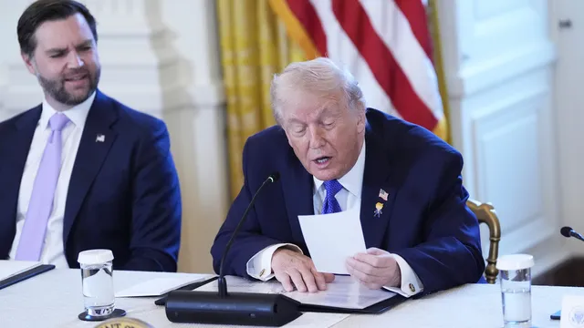 Тръмп: САЩ ще изберат кои петролни компании могат да инвестират във Венецуела