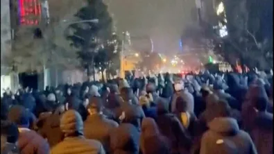 Неправителствени организации съобщават за близо 200 жертви при протестите в Иран