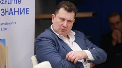 Радуков: Нямаме информация за разследване на вандалския акт срещу посолството ни в Скопие