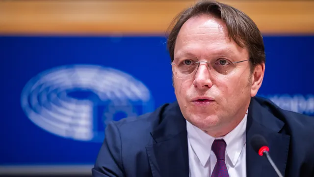 Оливер Вархей отхвърли обвиненията за участие в шпионаж срещу институциите на ЕС