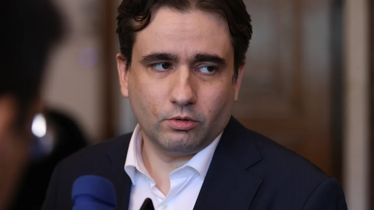 Божанов предлага публичен тест на машините за гласуване