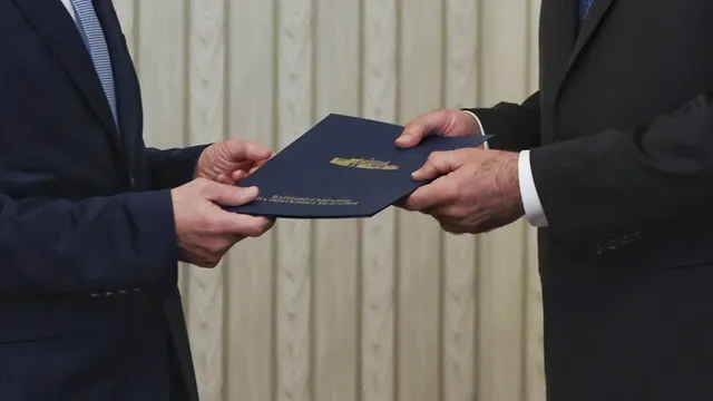 Президентът връчва втория мандат на 14 януари