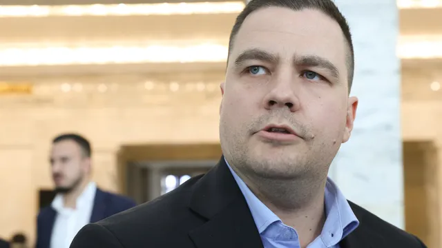 „Възраждане“ и ИТН настояват за 100% машинен вот