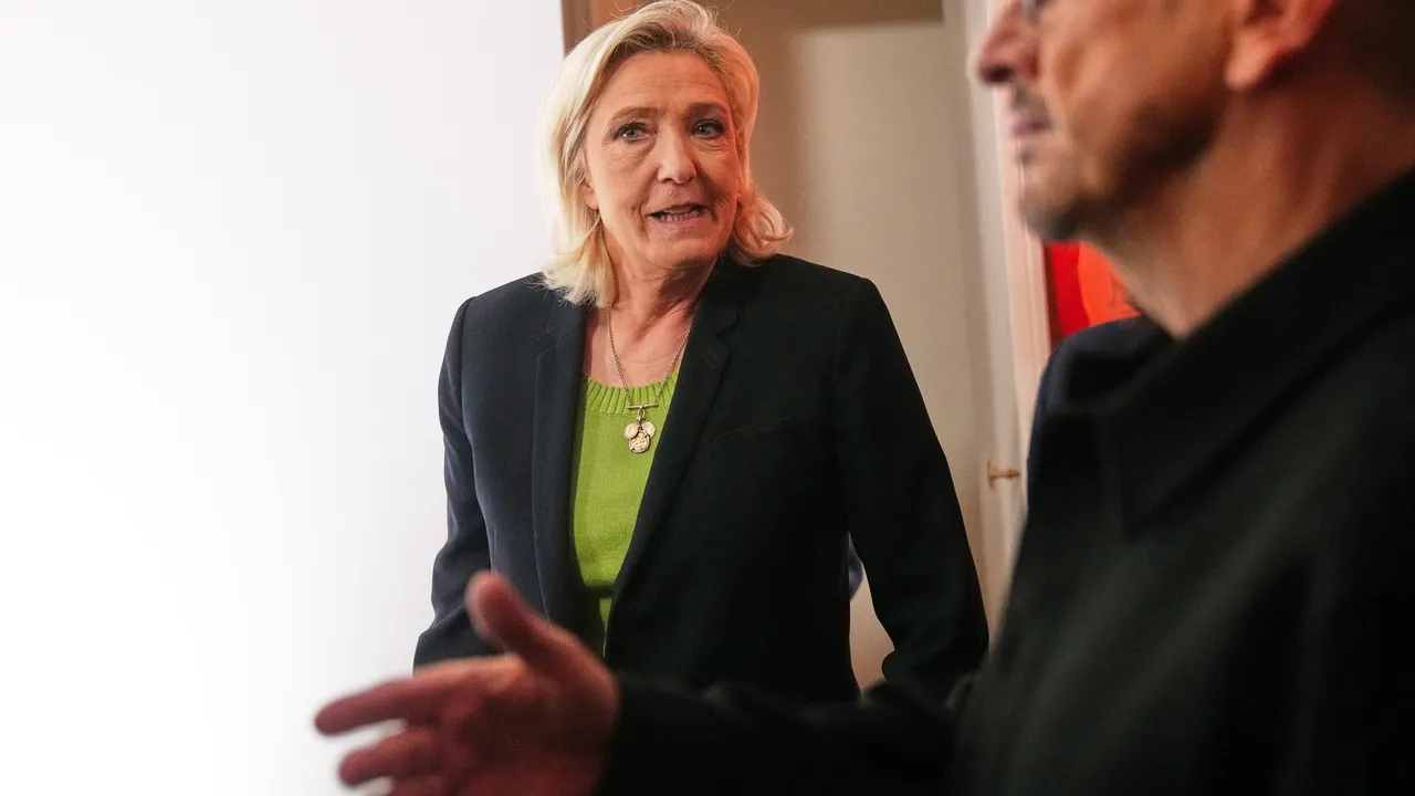 Ако има нарушение, е било неволно, твърди Марин льо Пен пред съда