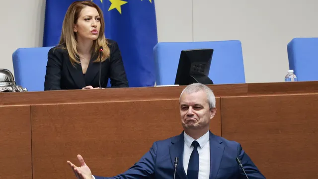 Костадинов призова на нова Конституция и нова управленска система