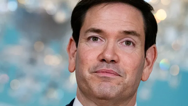 САЩ спират да обработват имигрантски визи от 75 държави