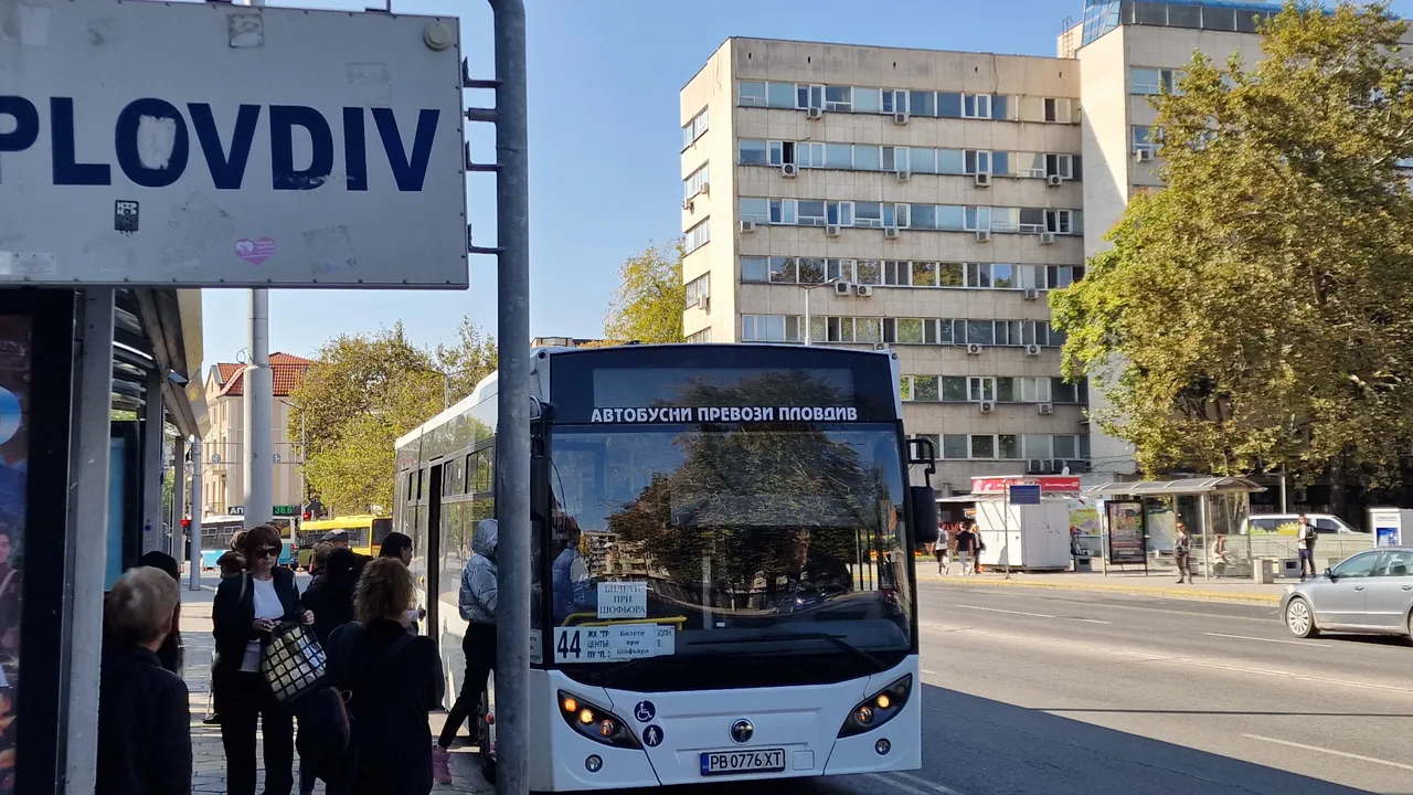 По-евтино с 50 евроцента: Общинският съвет на Пловдив намали цената на билетчето