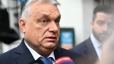 Орбан събира международната десница зад гърба си преди решаващия вот