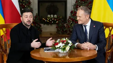 Туск остро отговори на Тръмп: Русия, а не Зеленски, блокира мира