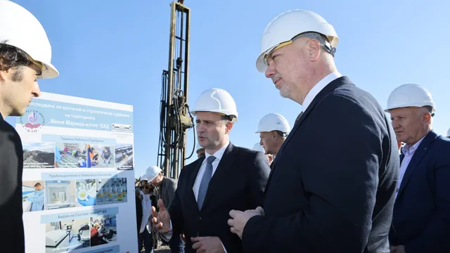 Росен Желязков направи инспекция на "Мини Марица-изток", където се извършват изследвания за редкоземни елементи