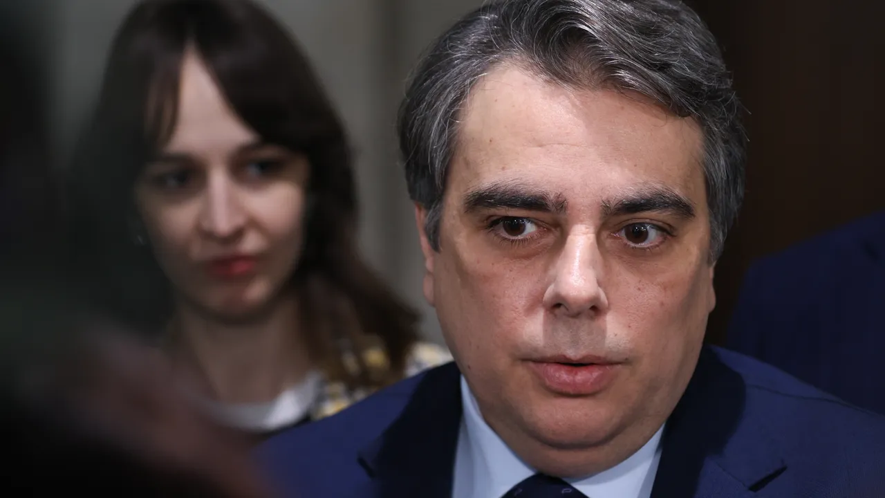 Асен Василев: Отказът от машинния вот е сигнал за подготвяни изборни измами