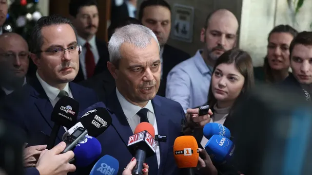 Костадинов: Решението за изборите е в ръцете на Радев, България трябва 100% машинен вот