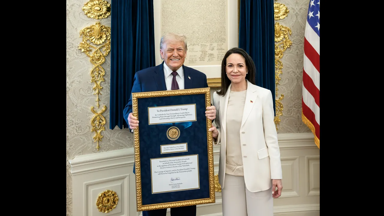 Мачадо подари на Тръмп Нобела си за мир. Той на нея - торбичка с автограф