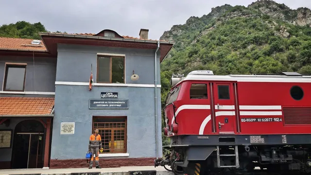 Кристиан Ваклинов за любовта към пътуващото наследство на България – теснолинейката Септември-Добринище