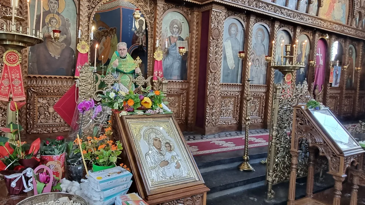 Антоновден е!